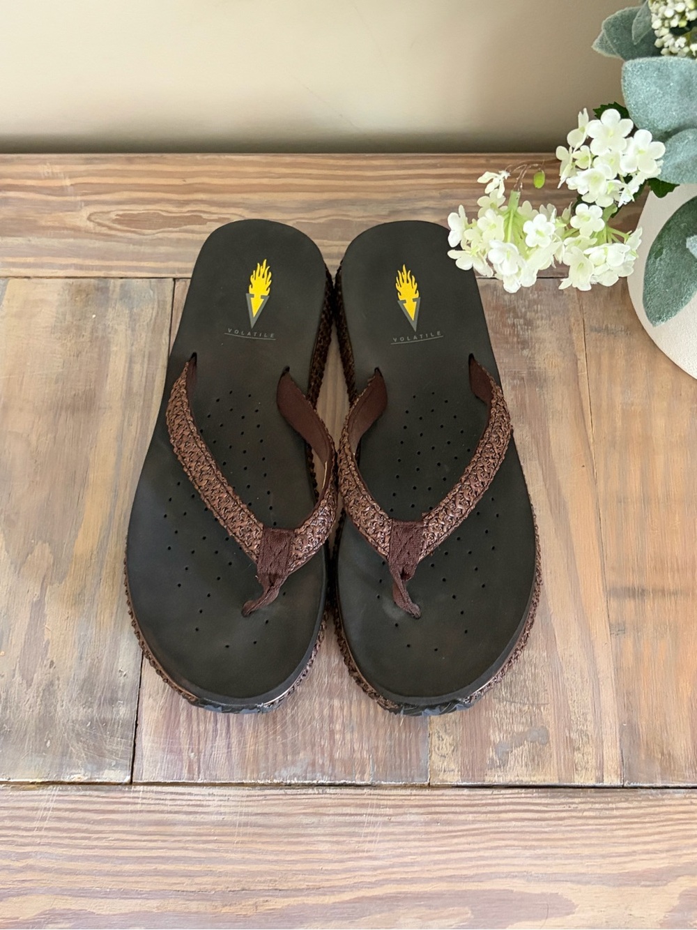 Volatile Brown Weave Thong Flip Flop Sandal ☀️